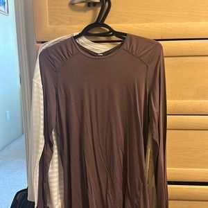 Lululemon long sleeve (I WILL GIVE YOU BOTH FOR ONE PRICE)
